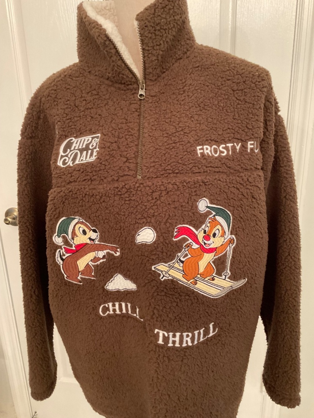 Disney Chip n Dale Brown Pull Over Brown Sweater size XL *NWT*